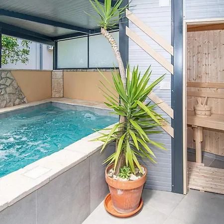 Valencan 1 بيت للعطل *